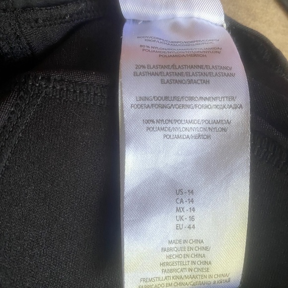 Black 1 Piece Swimsuit w/ Built in Skirt Size 14 - Picture 12 of 13